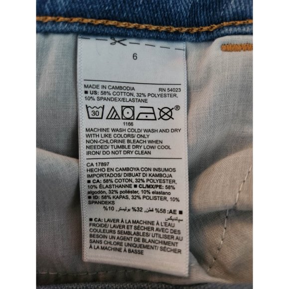 Old Navy Rockstar 24/7 Sculpt Super Skinny Mid-Rise Jeans | Size 6 - Picture 6 of 7